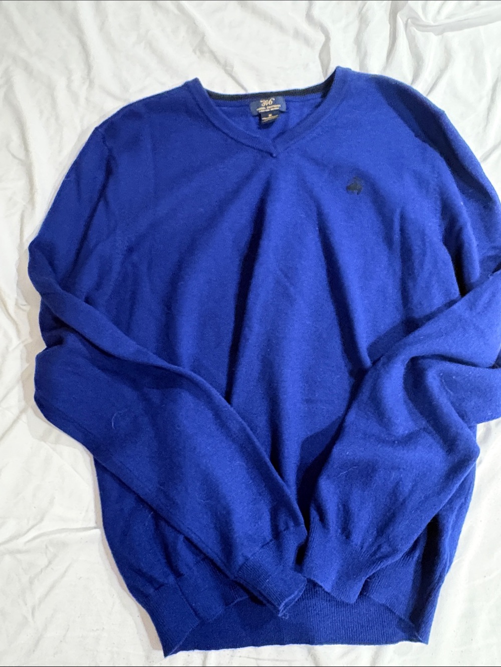 360 wool blend Men's V-Neck Sweater in Cobalt Blue